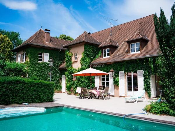 Vente                                                      Maison
                        
                     5 pièces                      214 m2                     à Marckolsheim