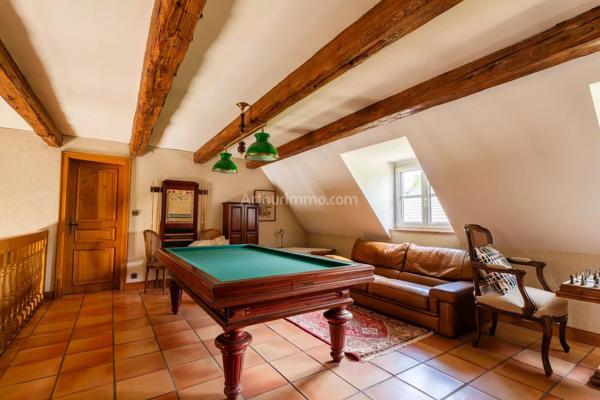 Vente                                                      Maison
                        
                     5 pièces                      214 m2                     à Marckolsheim