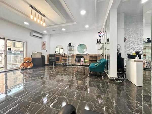 À VENDRE  Fonds de commerce Coiffure & Esthétique 13004 Marseille