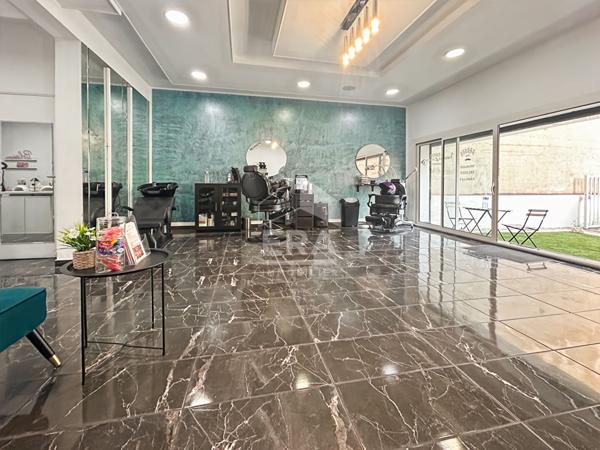 À VENDRE  Fonds de commerce Coiffure & Esthétique 13004 Marseille