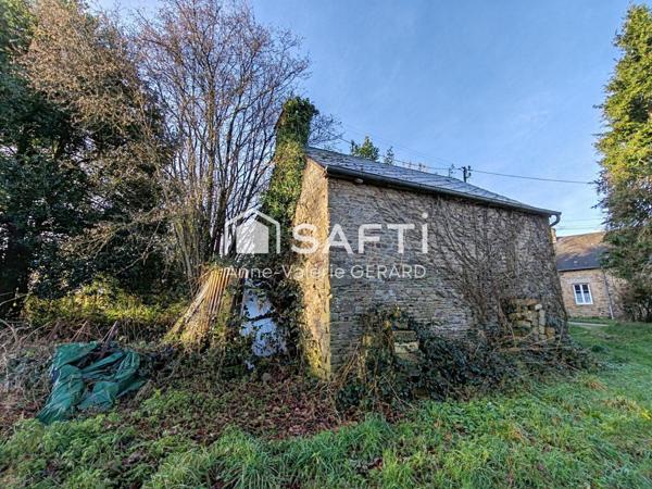 Ancien corps de ferme à rénover avec 2.7 hectares