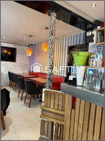 BAR RESTAURANT 70 M2 EMPLACEMENT NUMERO 1 LEVALLOIS CENTRE EXTRACTION DE 400 LICENCE 4