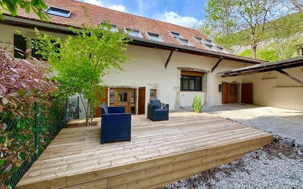 Maison à vendre    5 pièces • 181,54 m2 Clarafond-Arcine