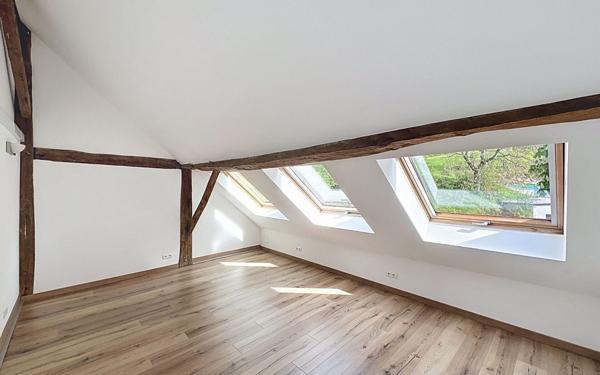 Maison à vendre    5 pièces • 181,54 m2 Clarafond-Arcine