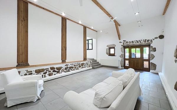 Maison à vendre    5 pièces • 181,54 m2 Clarafond-Arcine