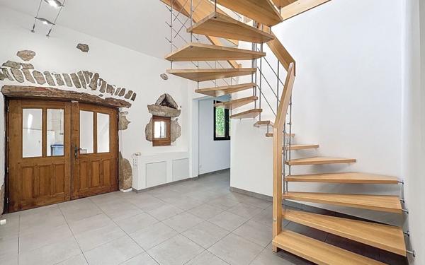 Maison à vendre    5 pièces • 181,54 m2 Clarafond-Arcine