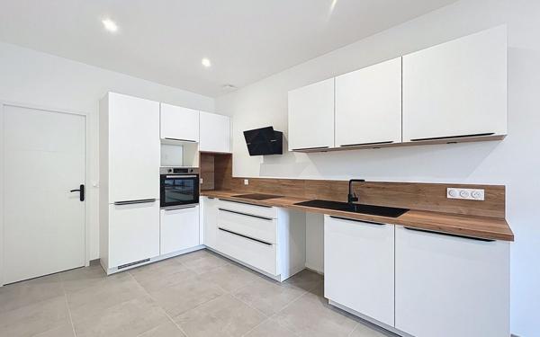 Maison à vendre    5 pièces • 181,54 m2 Clarafond-Arcine