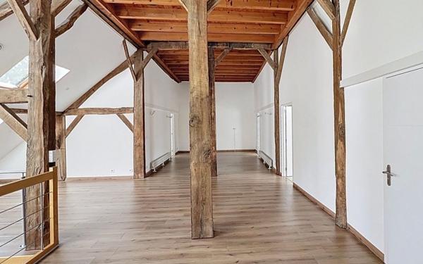 Maison à vendre    5 pièces • 181,54 m2 Clarafond-Arcine