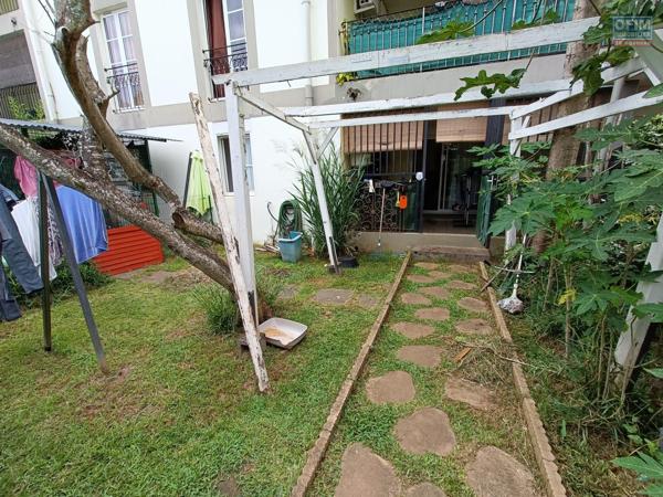 Appartement F3 vendu loué de 70m2 avec jardin au centre ville de Saint-André