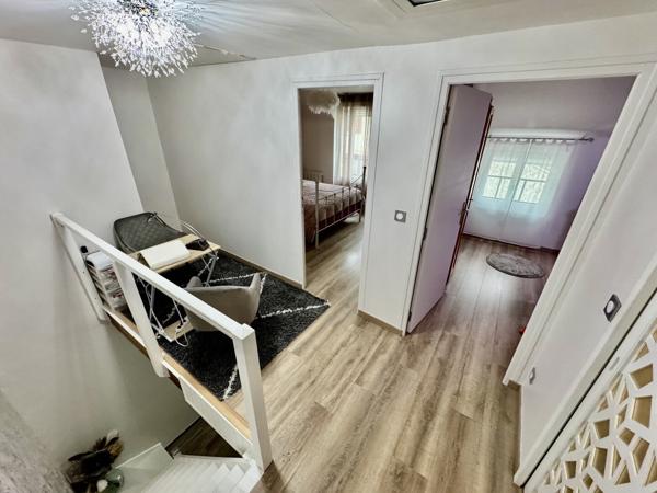 Maison de ville 3 pièces 75m2 + place de parking