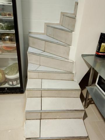 Etablissement de restauration rapide avec appartement type F3