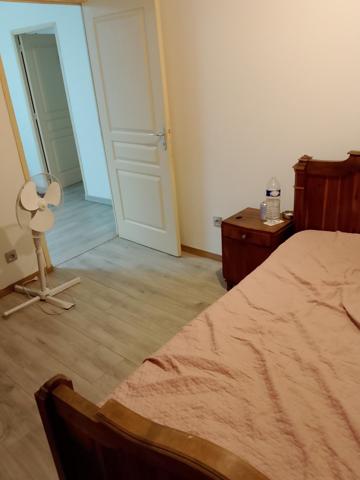 Etablissement de restauration rapide avec appartement type F3