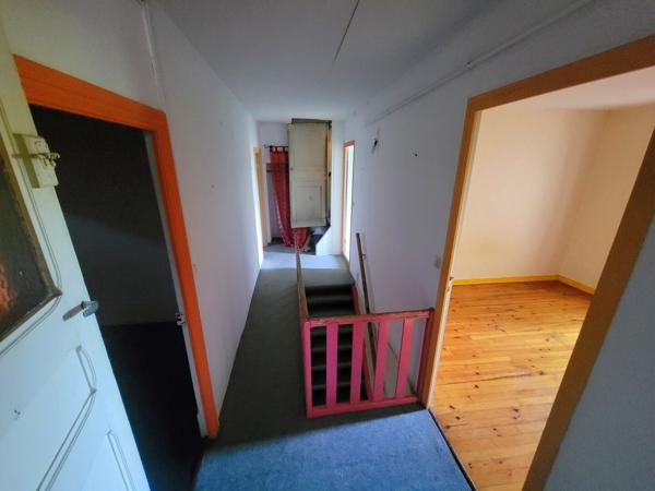 Ensemble immobilier au cœur du village