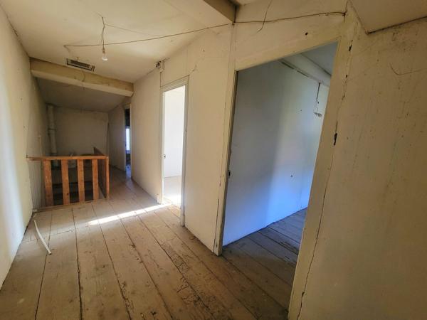 Ensemble immobilier au cœur du village