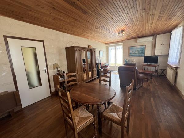 Maison à vendre 155 875 € Champdeniers-Saint-Denis 6 p 135 m² DPE D