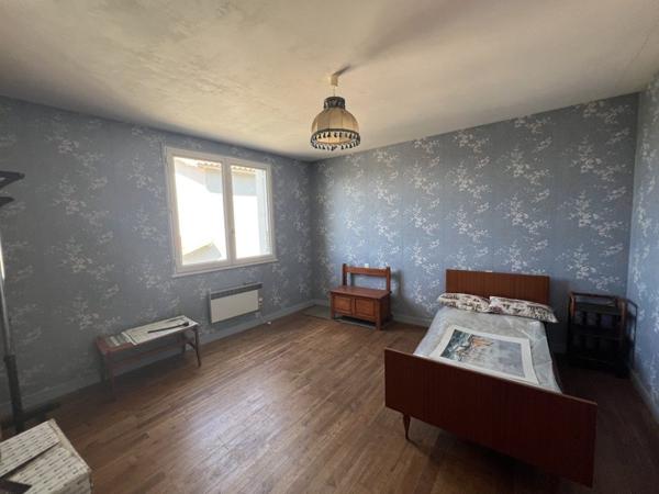 Maison à vendre 155 875 € Champdeniers-Saint-Denis 6 p 135 m² DPE D