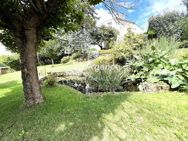 Maison à POUZAUGES, 85700 - 6 pièces 175m²