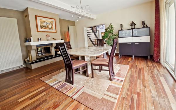 Maison à vendre    5 pièces •  Toulouse