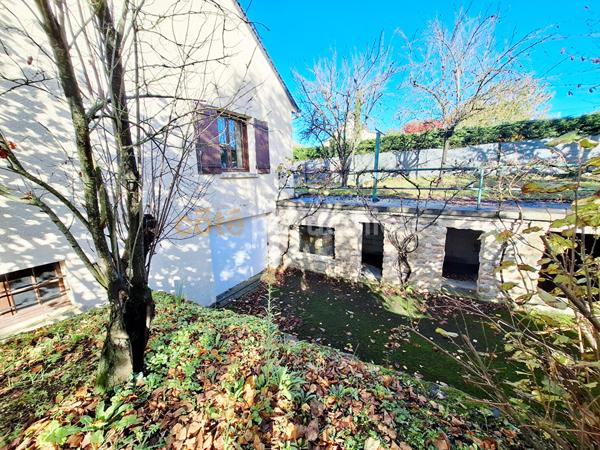 Vente Maison110 m² - 6 Pièces - PONTS (50300)