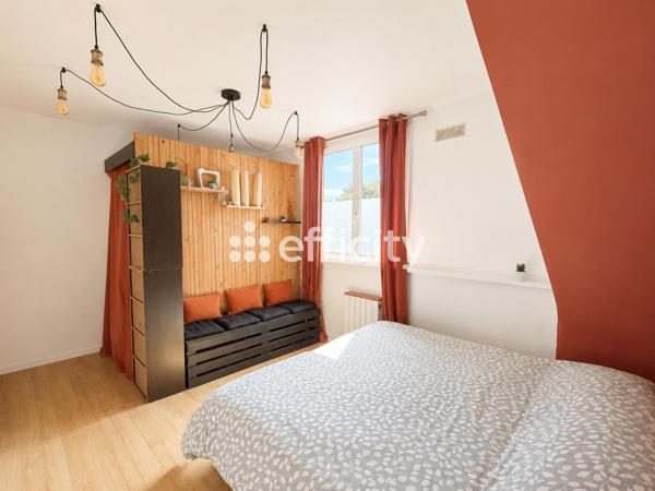 Maison
         5 pièces
        - 155 m² 475 000 € *