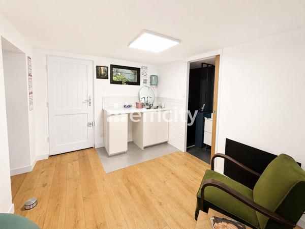 Maison
         5 pièces
        - 155 m² 475 000 € *