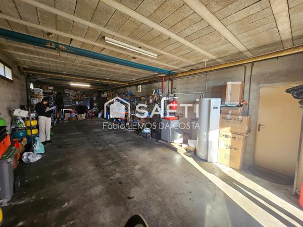 MUR/FOND DE COMMERCERCE STATION SERVICE ET MAISON