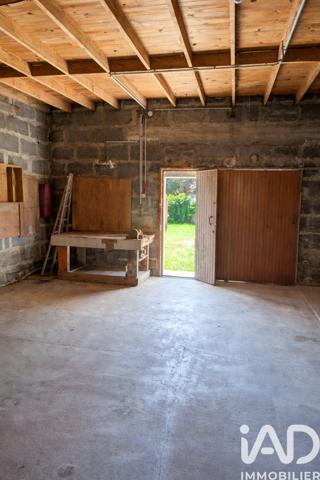 Maison à vendre 5 pièces 96 m² Saint-Seurin-sur-l'Isle
