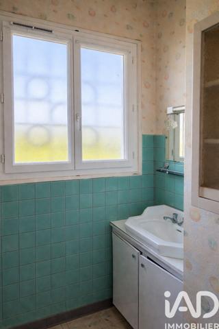 Maison à vendre 5 pièces 96 m² Saint-Seurin-sur-l'Isle