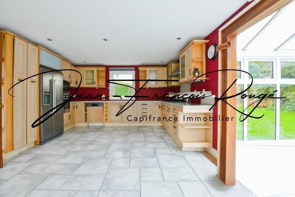 Saint-Gilles, maison contemporaine de 190 m² avec de beaux espaces !!!