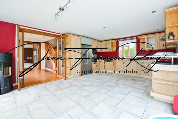 Saint-Gilles, maison contemporaine de 190 m² avec de beaux espaces !!!