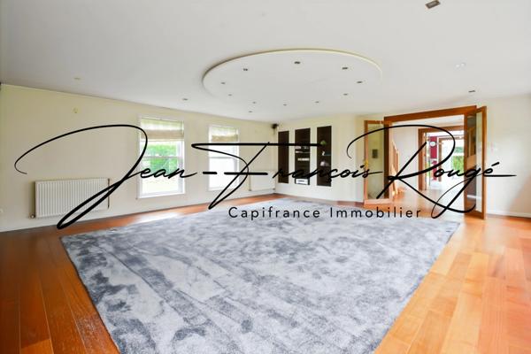 Saint-Gilles, maison contemporaine de 190 m² avec de beaux espaces !!!