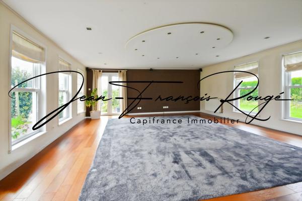 Saint-Gilles, maison contemporaine de 190 m² avec de beaux espaces !!!