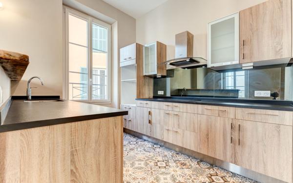 Appartement à vendre    3 pièces • 64,24 m2 Nice