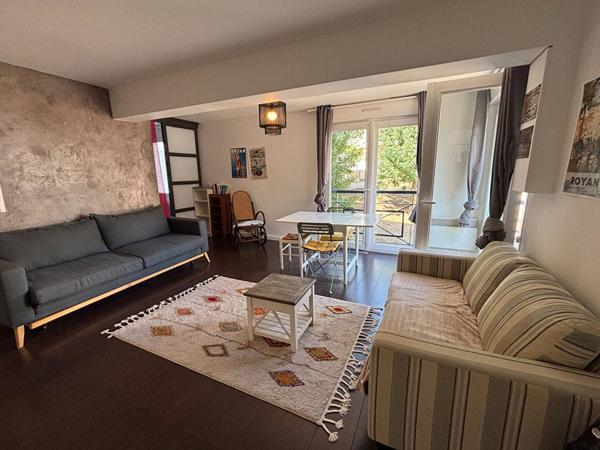 APPARTEMENT à VAUX SUR MER