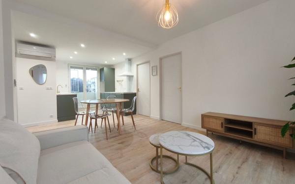 Appartement à vendre    4 pièces • 62 m2 Nîmes