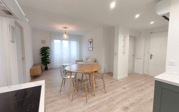 Appartement à vendre    4 pièces • 62 m2 Nîmes