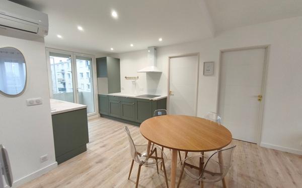 Appartement à vendre    4 pièces • 62 m2 Nîmes