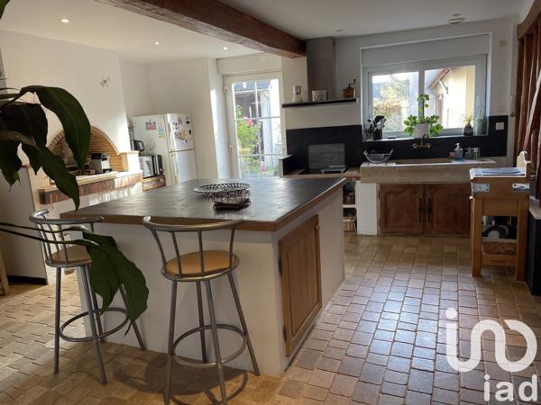 Longère 6 pièces de 158 m² à Le Coudray (28630)