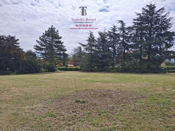 PARCELLE DE TERRAIN 1580 m2 LIBRE CONSTRUCTEUR Marcy L Etoile