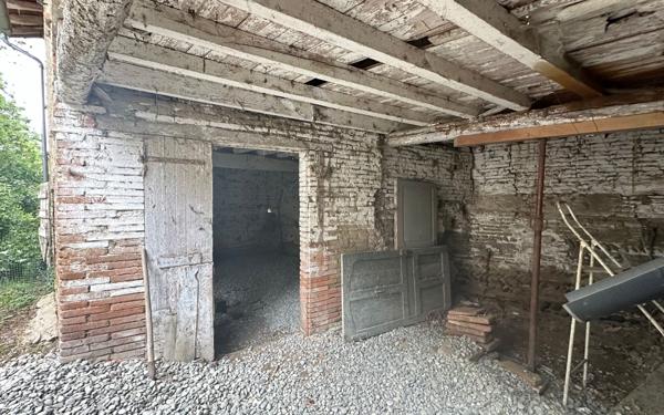 Maison à vendre    1 pièce •  Noé