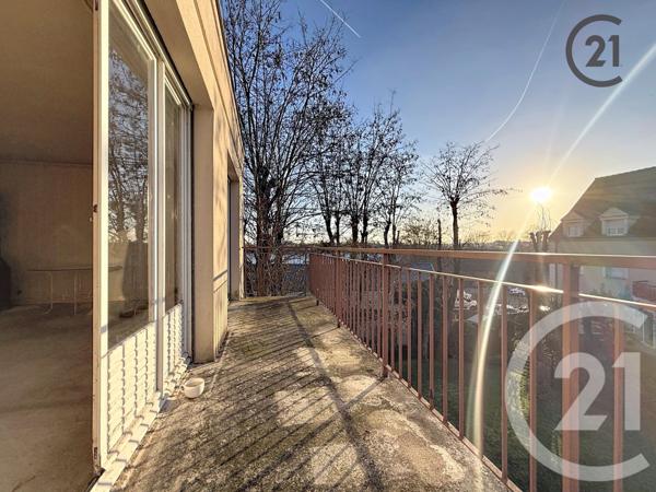 Appartement F4 à vendre  4 pièces - 88 m2 BRIE COMTE ROBERT - 77