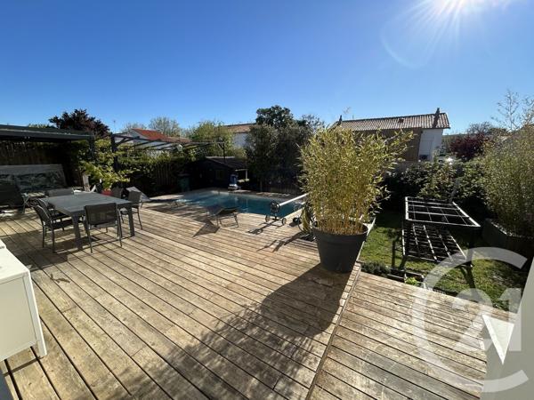 Maison à vendre  7 pièces - 160 m 2   LAGORD  - 17