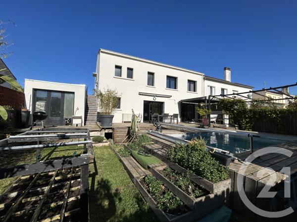 Maison à vendre  7 pièces - 160 m 2   LAGORD  - 17