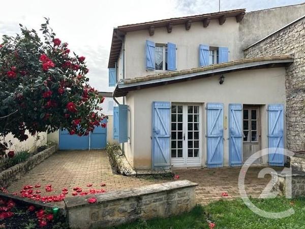 Maison à vendre  7 pièces - 160 m 2   LAGORD  - 17
