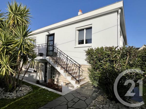 Maison à vendre  7 pièces - 160 m 2   LAGORD  - 17
