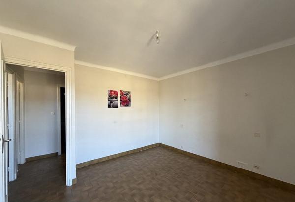 À vendre - Maison traditionnelle, 6 pièces située à Céret (66400)