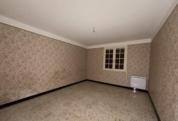 À vendre - Maison traditionnelle, 6 pièces située à Céret (66400)