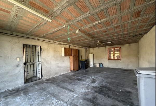 À vendre - Maison traditionnelle, 6 pièces située à Céret (66400)