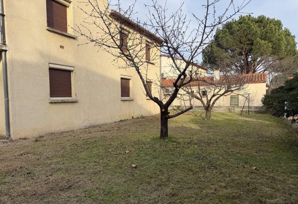 À vendre - Maison traditionnelle, 6 pièces située à Céret (66400)
