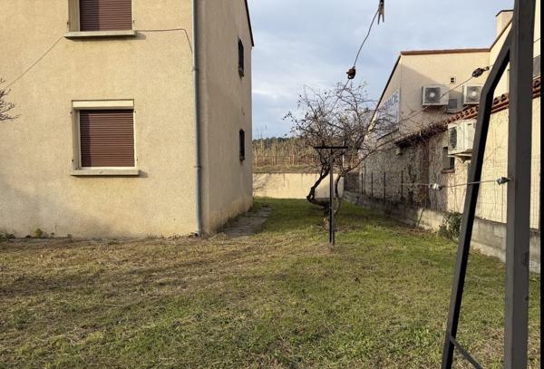 À vendre - Maison traditionnelle, 6 pièces située à Céret (66400)